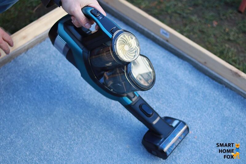 Die Mini-Elektrobürste